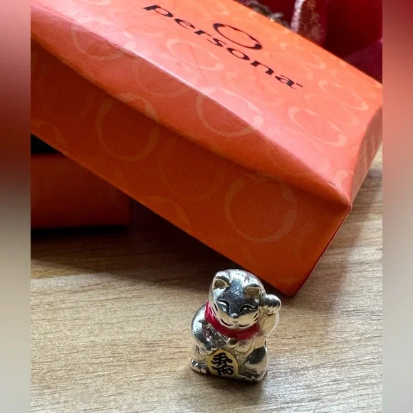 Chinese lucky cat charm (sterling silver) - Picture 1 of 9
